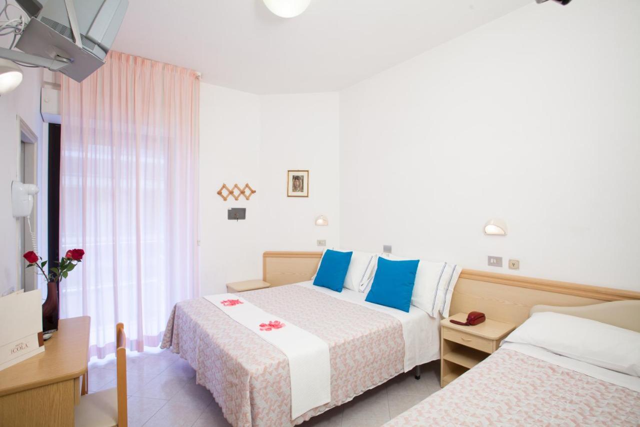 Hotel Cola Bellaria-Igea Marina Esterno foto