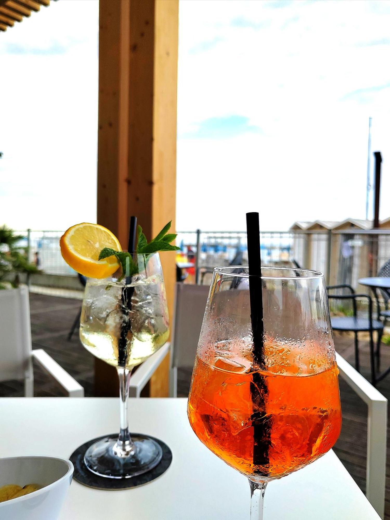 Hotel Cola Bellaria-Igea Marina Esterno foto